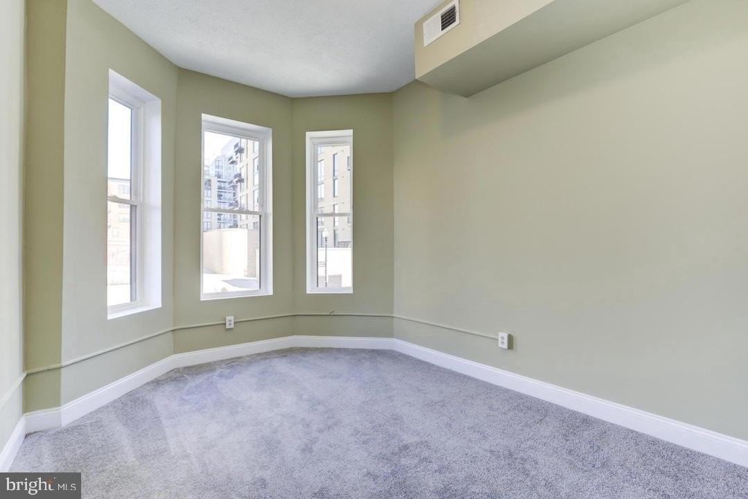 1416 Belmont St Nw #2 - Photo 4 of 14