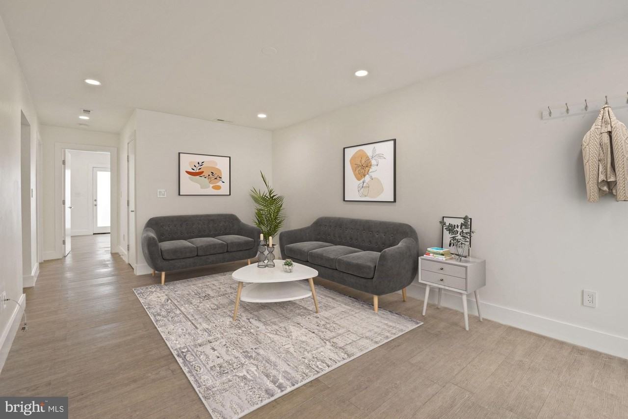 1355 Oak St Nw #2 - Photo 4 of 20