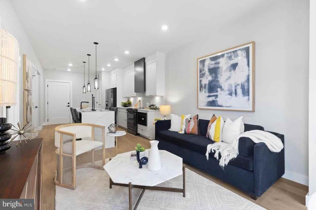 1208 M St Nw #41 - Photo 3 of 16