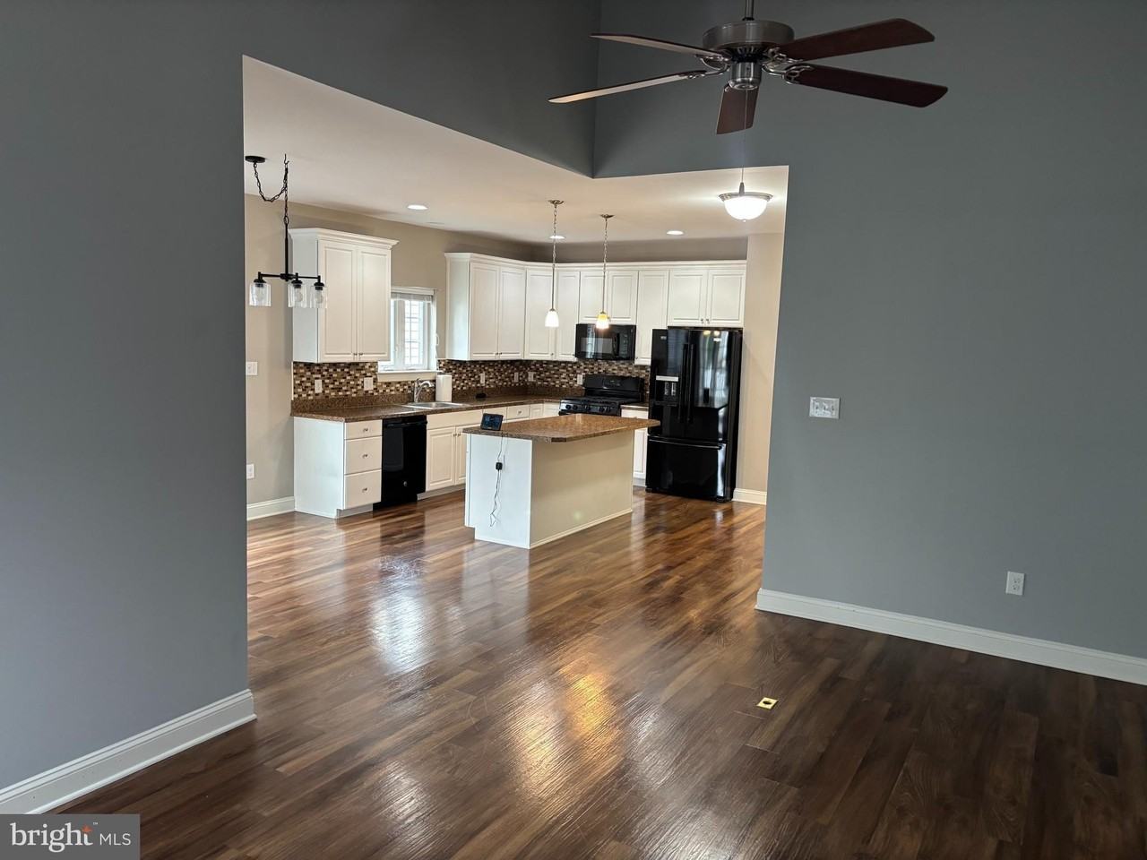 151 Volpe Way - Photo 5 of 14