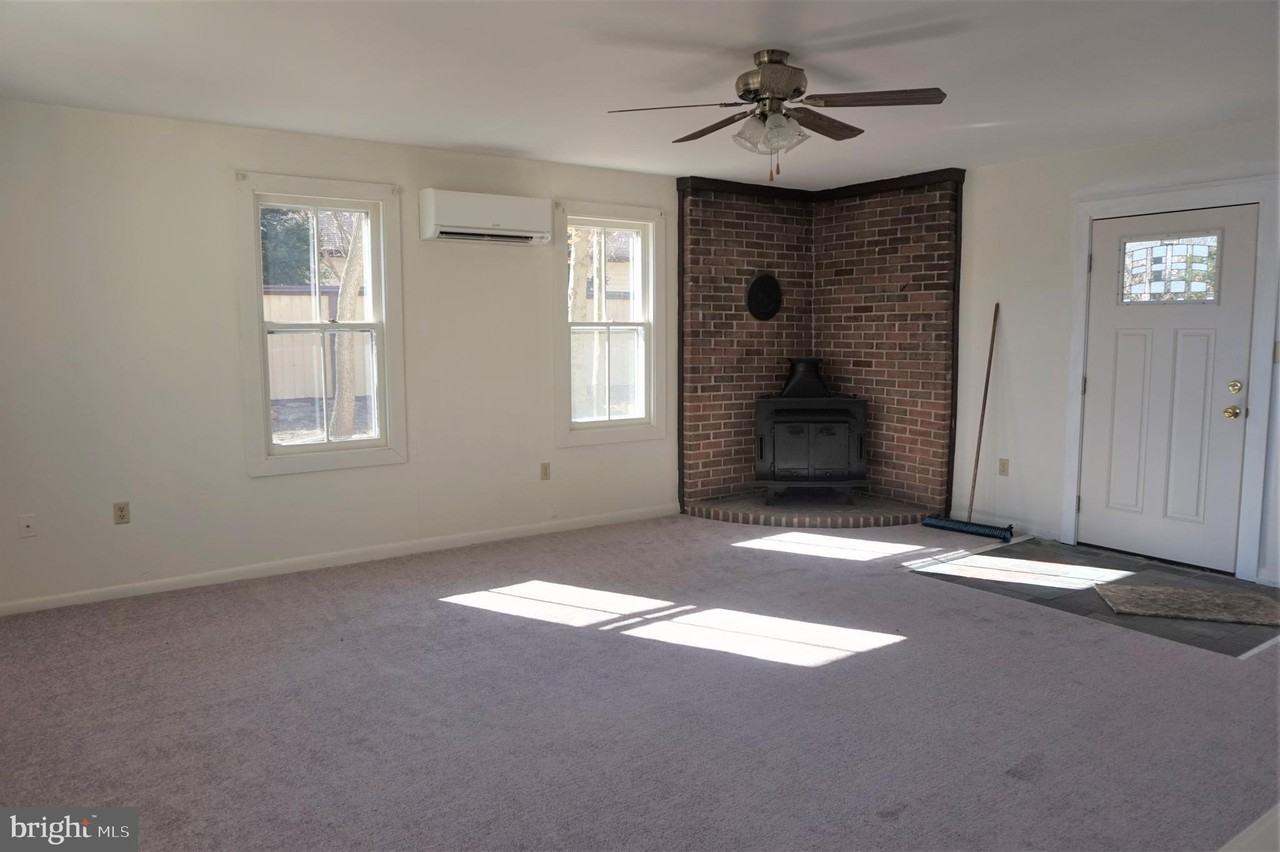 9162 Middleford Rd - Photo 2 of 20