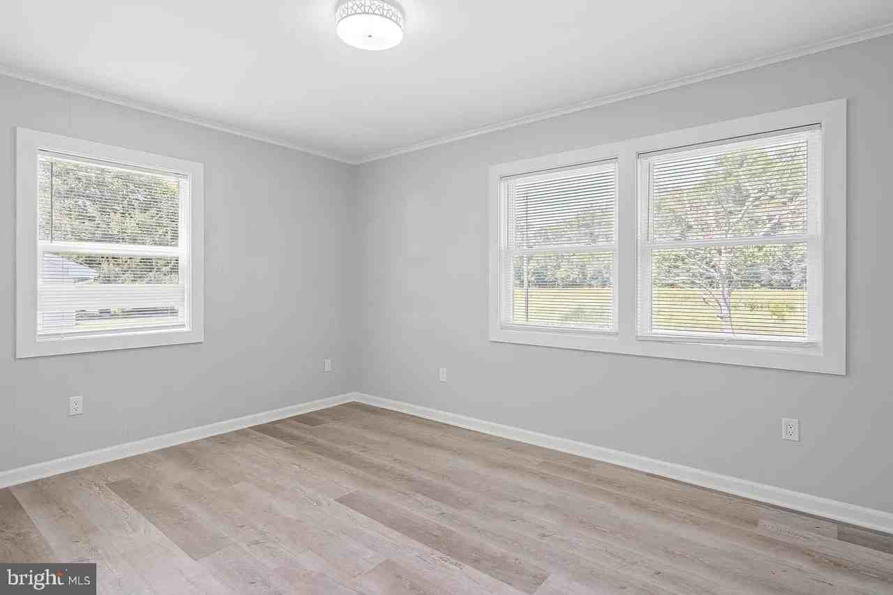 34132 Clay Rd - Photo 6 of 11