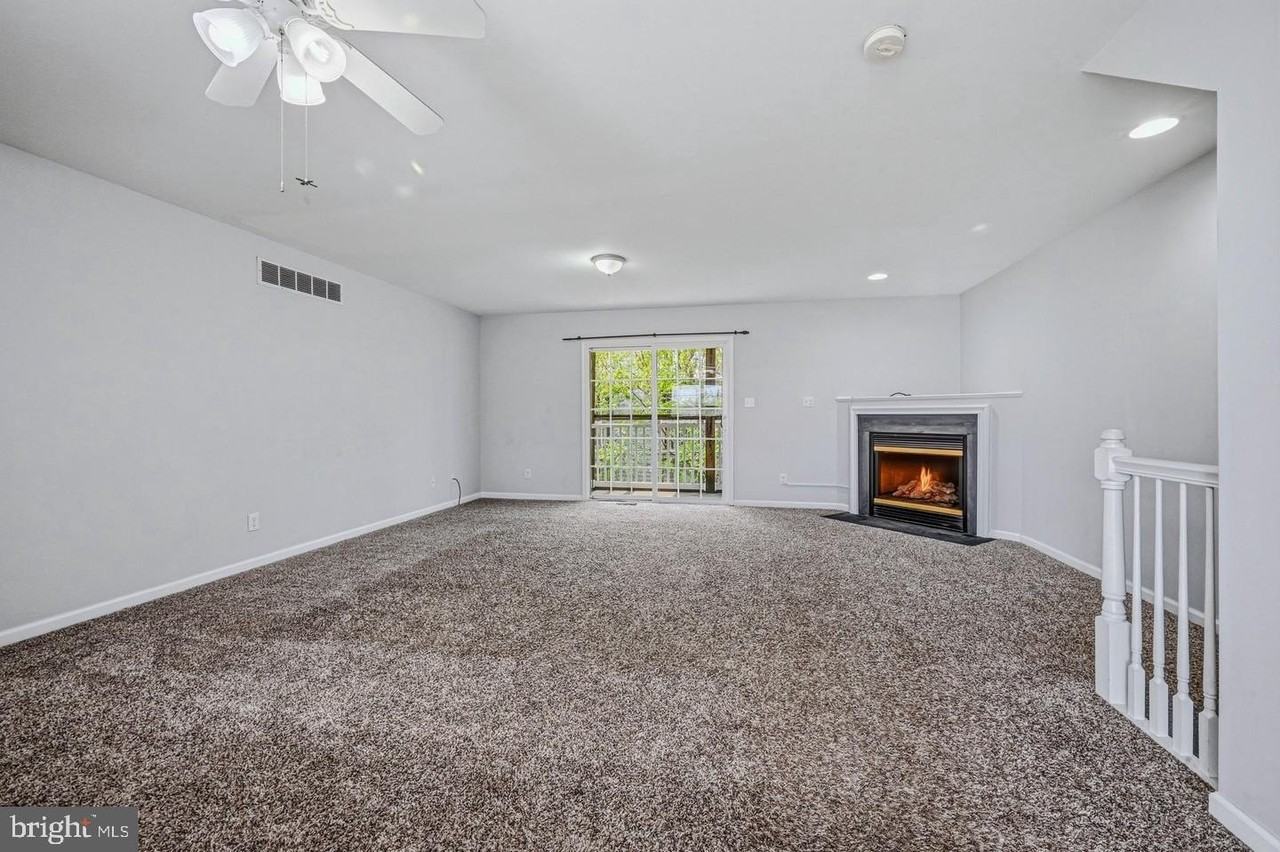 37264 Sea Coast Ct #13 - Photo 7 of 11