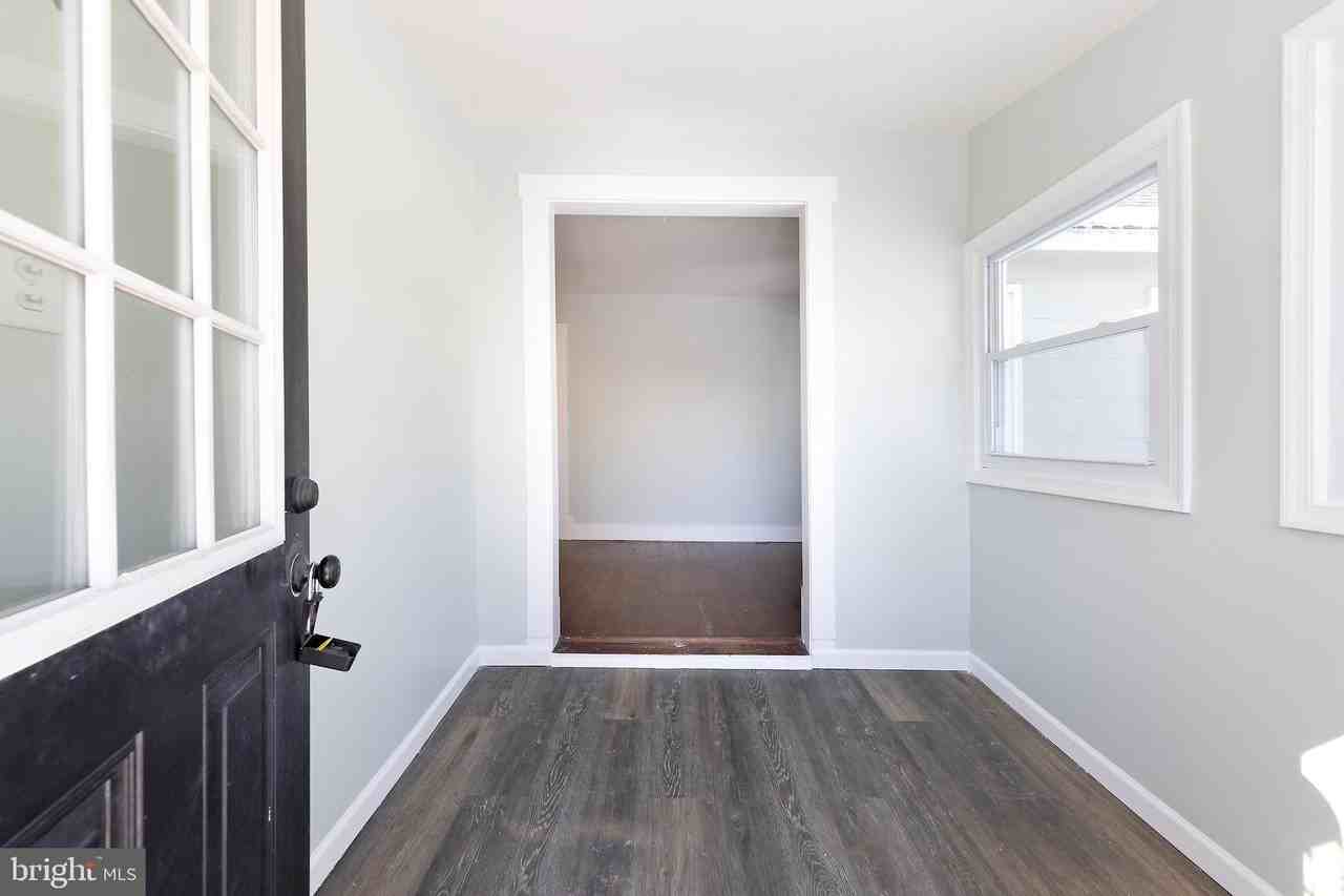 4828 Woods Wharf Rd - Photo 3 of 24