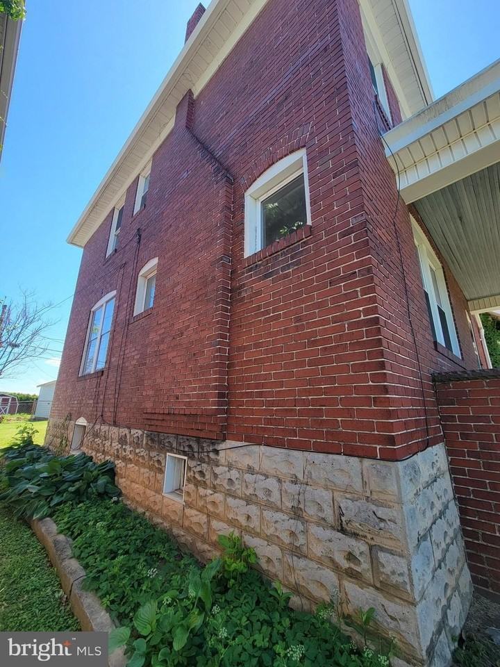 632 Hill Top Dr - Photo 6 of 30