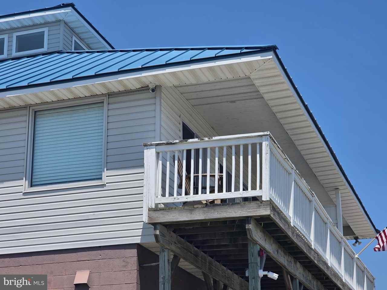 5230 Breezy Point Rd #202 - Photo 6 of 7