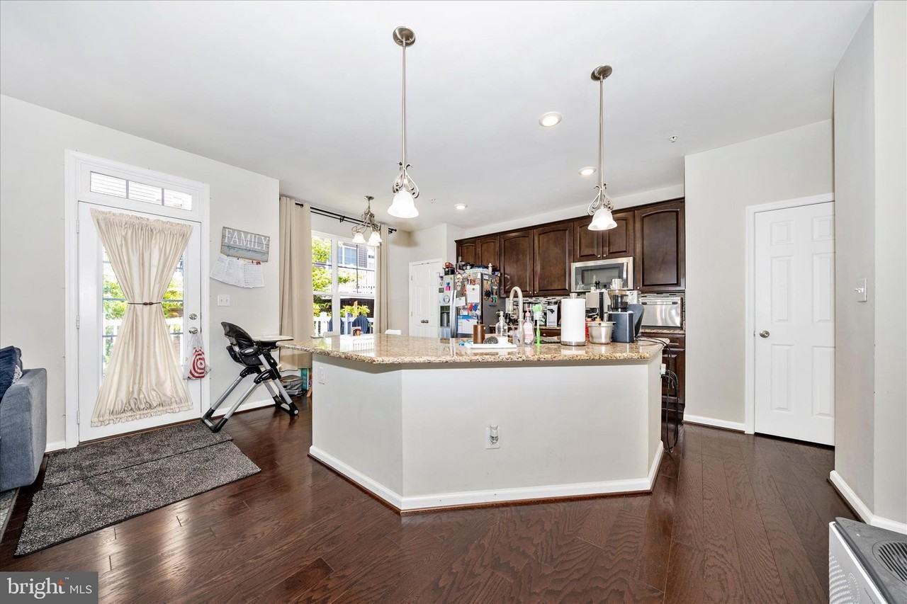 6142 Murray Ter - Photo 4 of 49