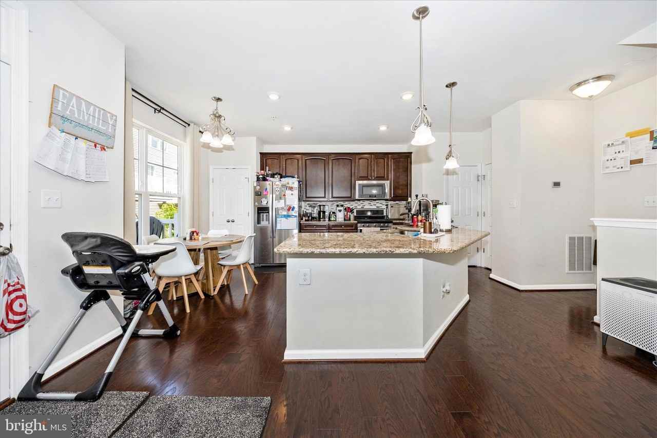 6142 Murray Ter - Photo 5 of 49