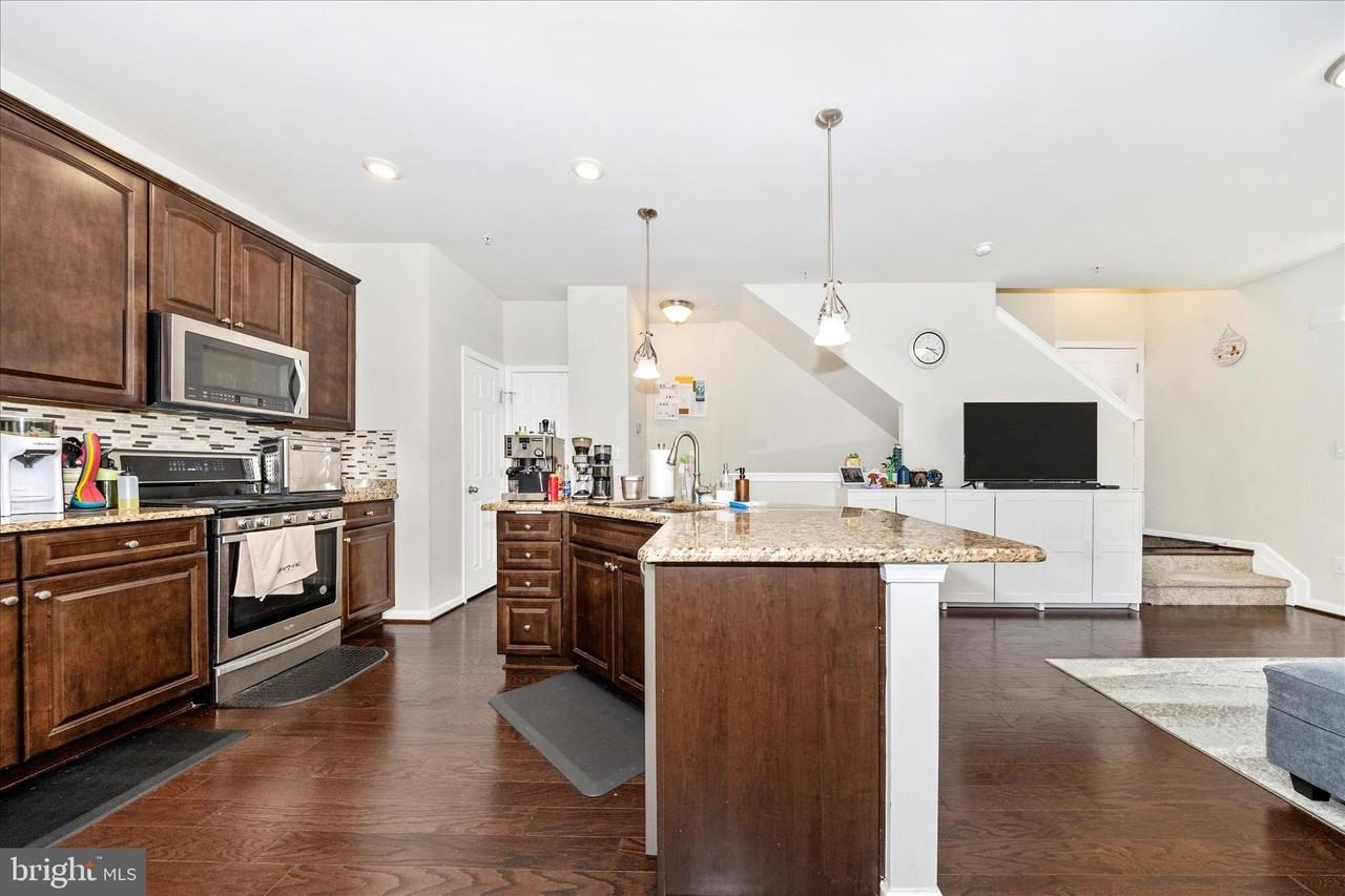 6142 Murray Ter - Photo 6 of 49