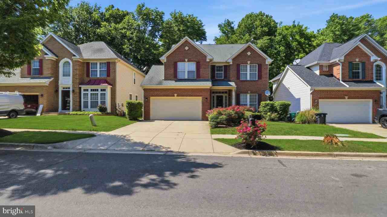 10202 Juniper Dr - Photo 3 of 50
