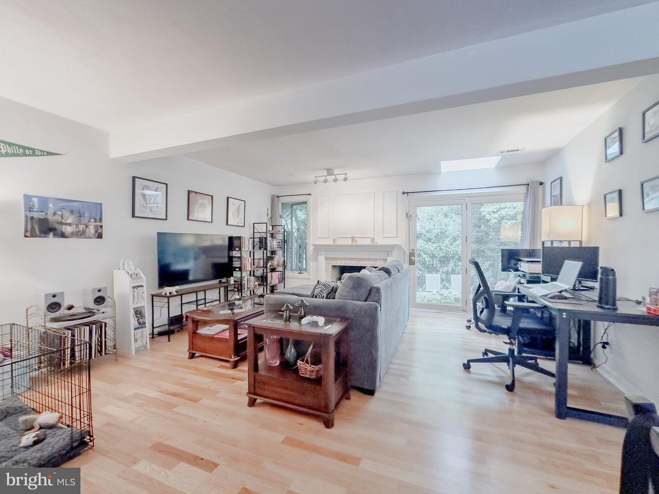 116 Montrose Ave #D - Photo 3 of 14