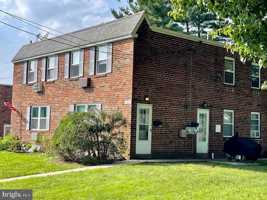 featured image of 239 S 3rd St #A