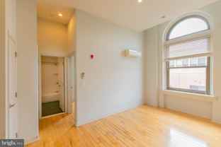 427 Monroe St #204 - Photo 1 of 1