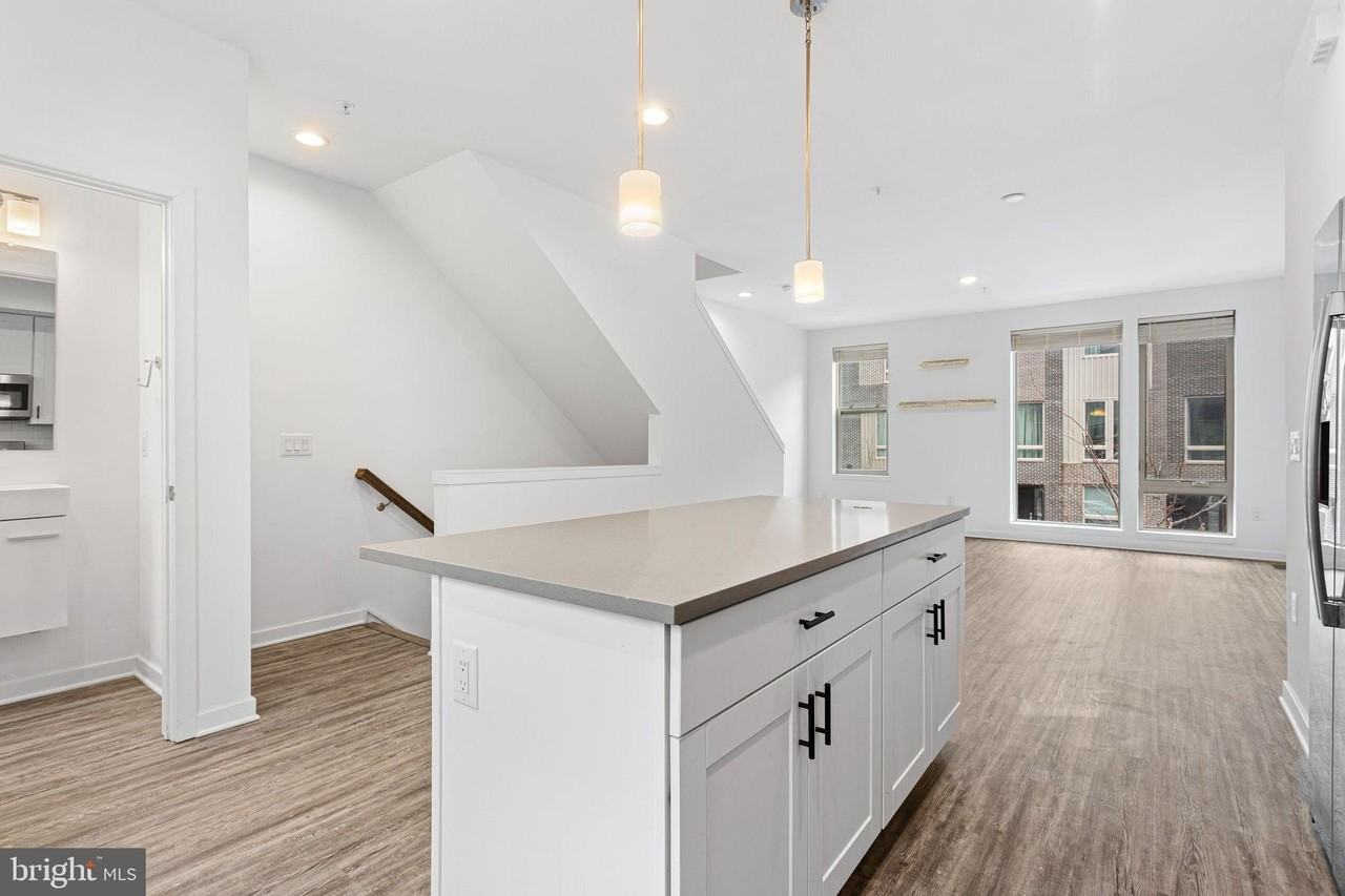 3121 Beachview Ln #A - Photo 6 of 36