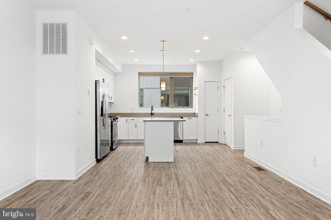 3121 Beachview Ln #A - Photo 7 of 36