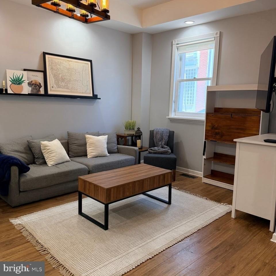 4406 Baker St - Photo 2 of 30