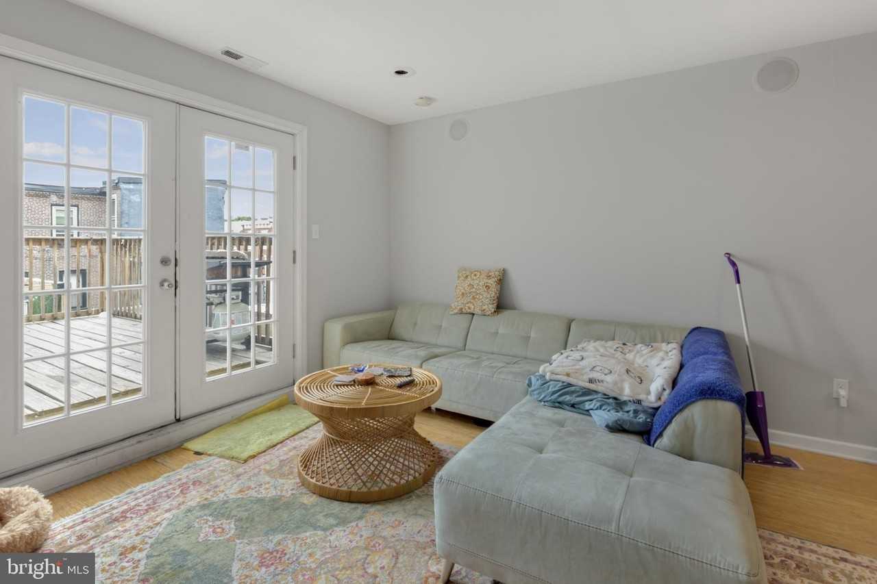 530 E Girard Ave #2 - Photo 3 of 27
