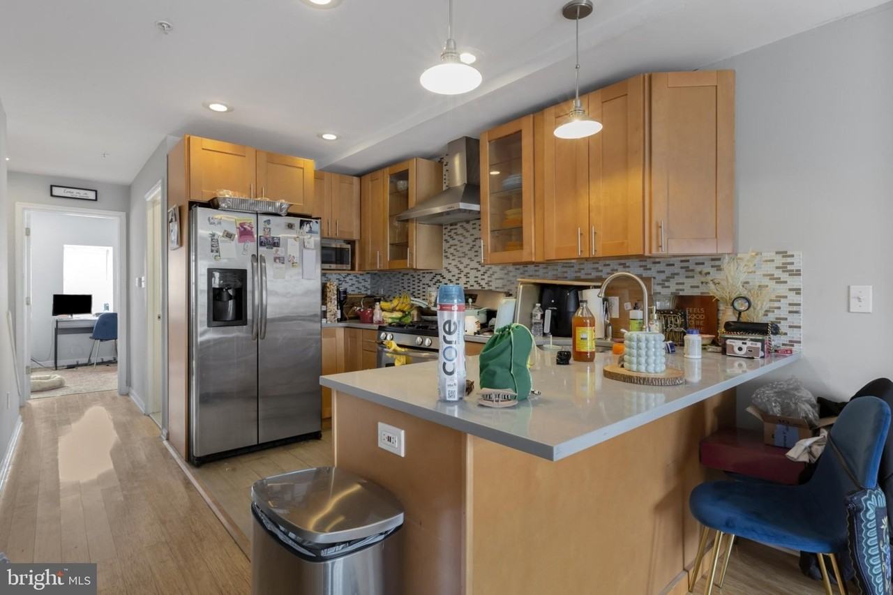 530 E Girard Ave #2 - Photo 5 of 27