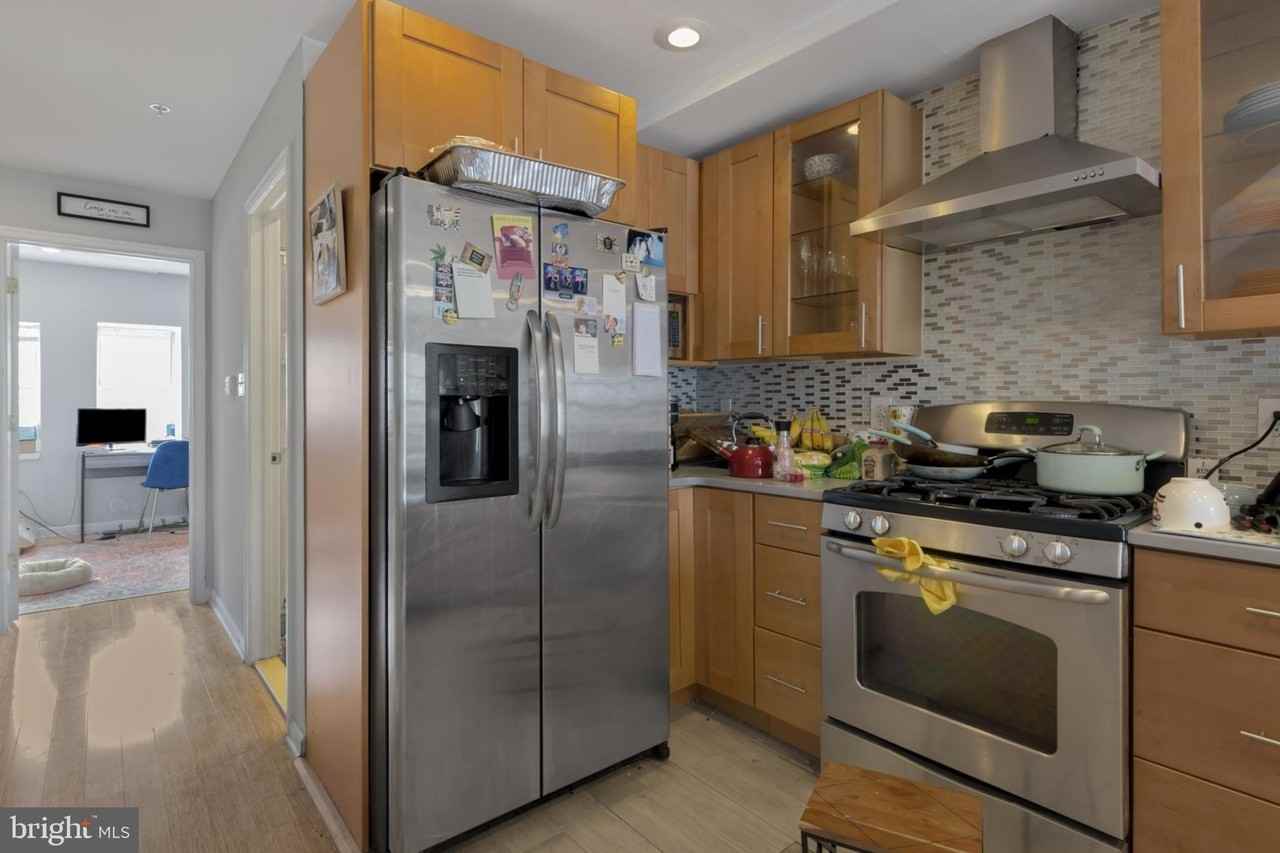 530 E Girard Ave #2 - Photo 7 of 27