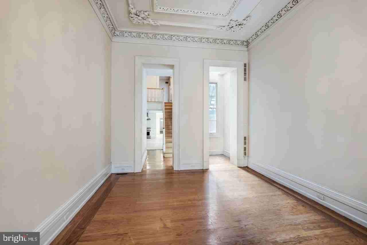 1534 Pine St #1F - Photo 3 of 21