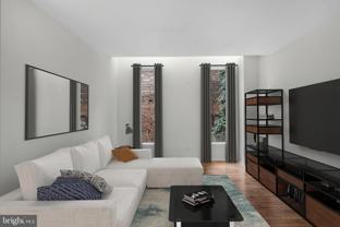 234 Bainbridge St #2R - Photo 1 of 1