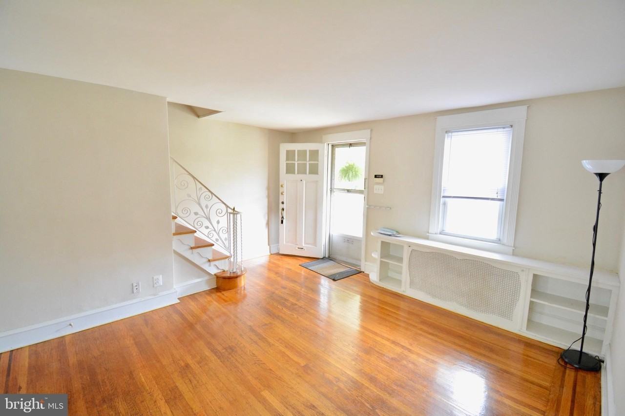 372 W Milne St - Photo 2 of 18