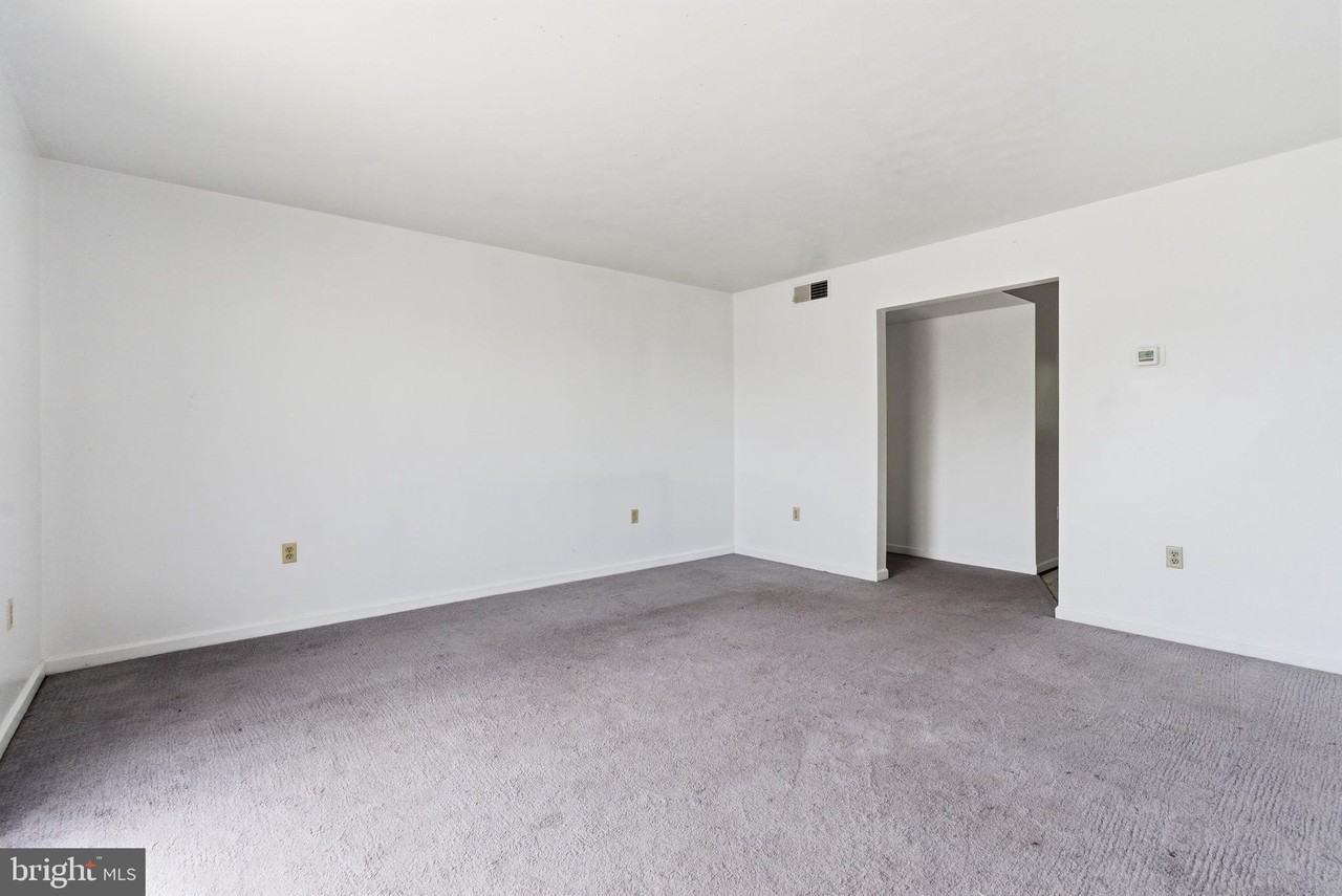 820 Locust St #6 - Photo 6 of 20