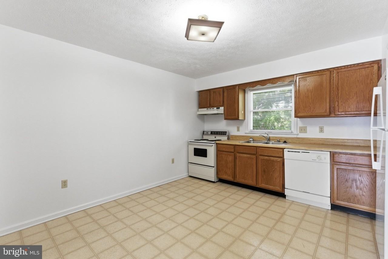 830 Locust St #6 - Photo 6 of 21