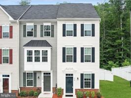 featured image of 716 River Crest Way