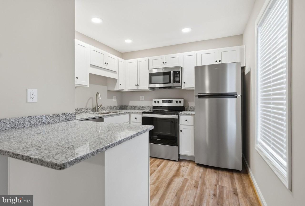 2691 Goldmiller Rd - Photo 4 of 17