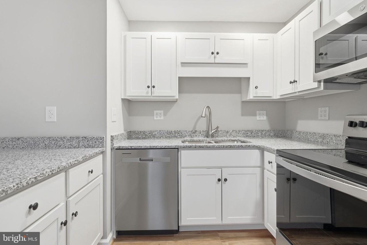 2691 Goldmiller Rd - Photo 5 of 17