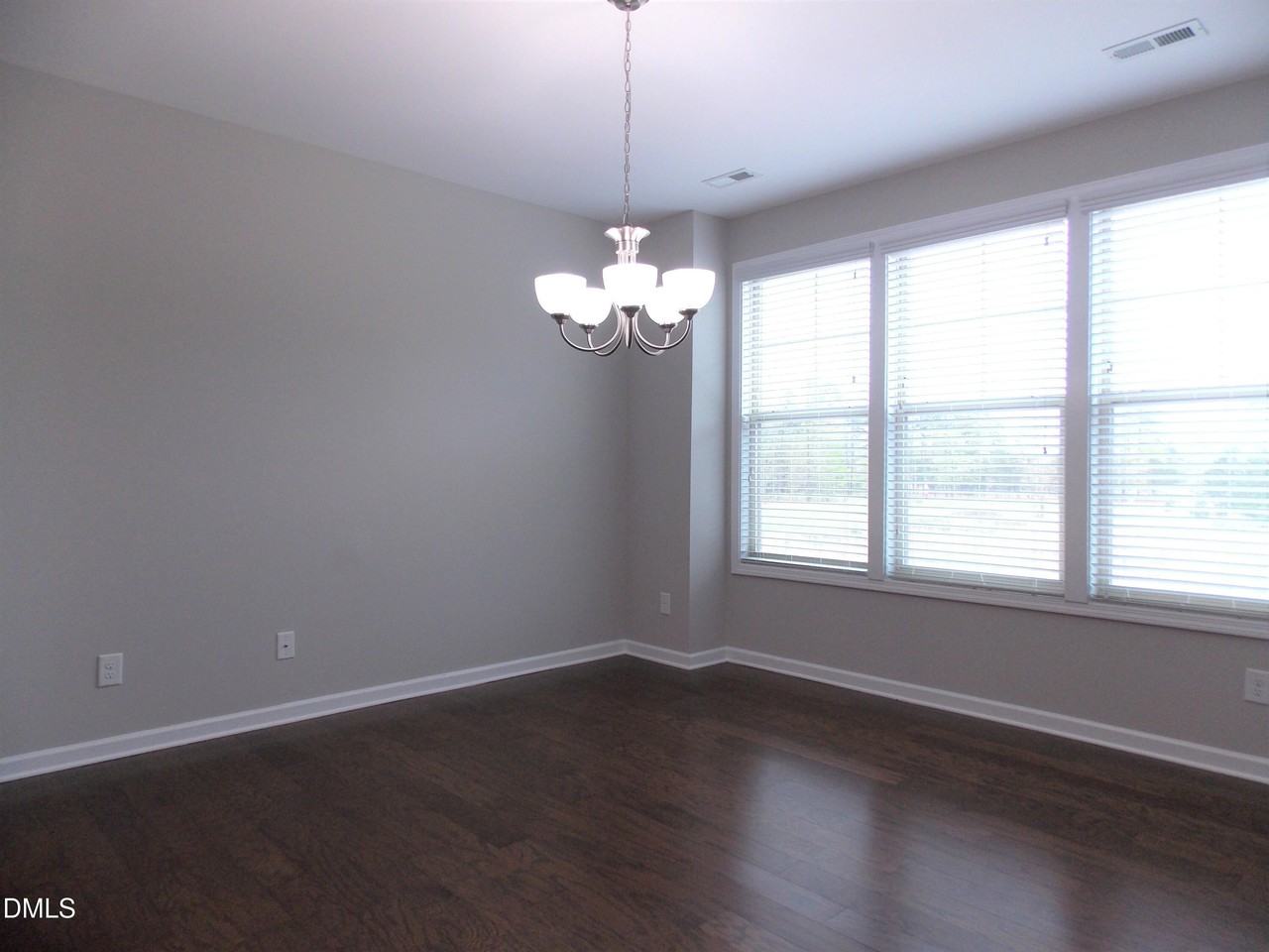 603 Old Mill Village Dr - Photo 4 of 32