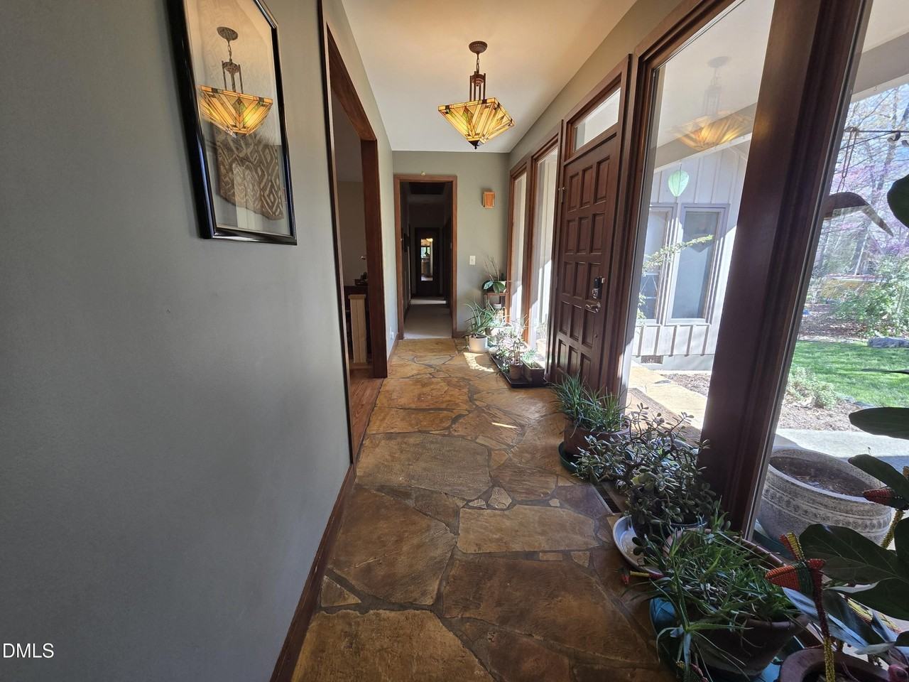 10 Kendall Dr - Photo 5 of 36