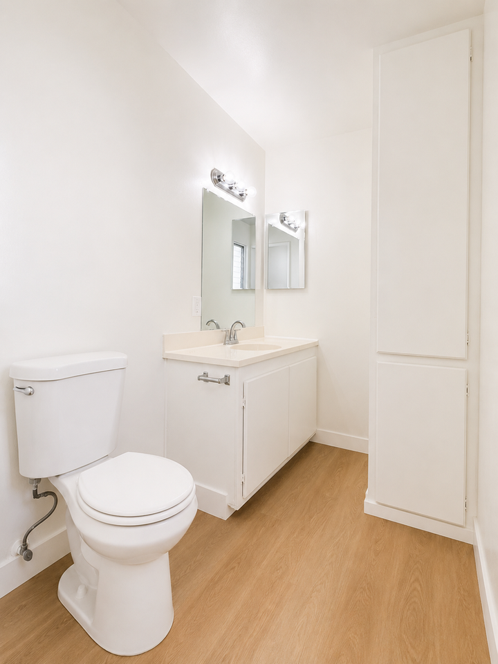 El Centrico Apartments - Photo 3 of 5