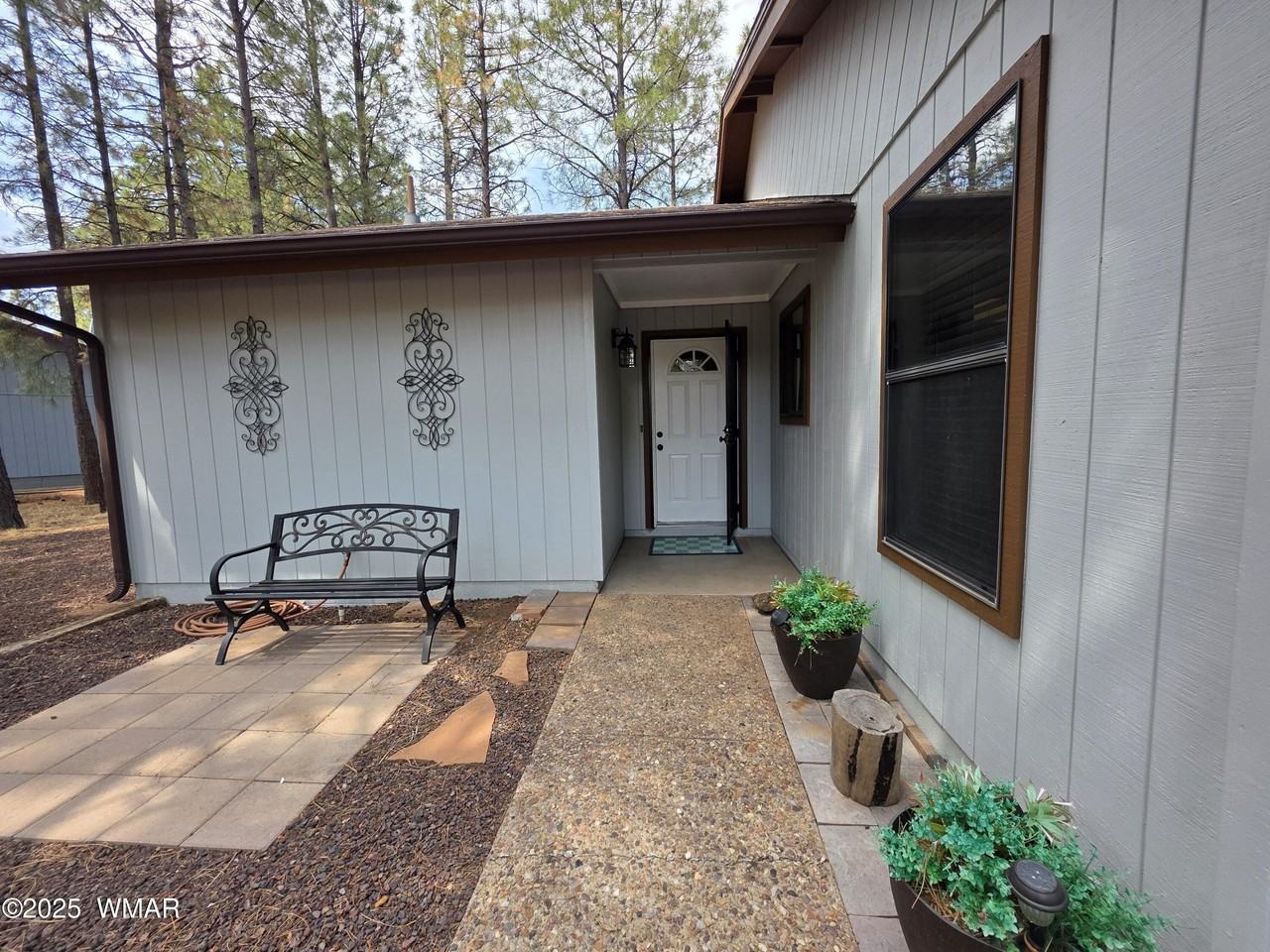 5240 S 28th Pl - Photo 4 of 31