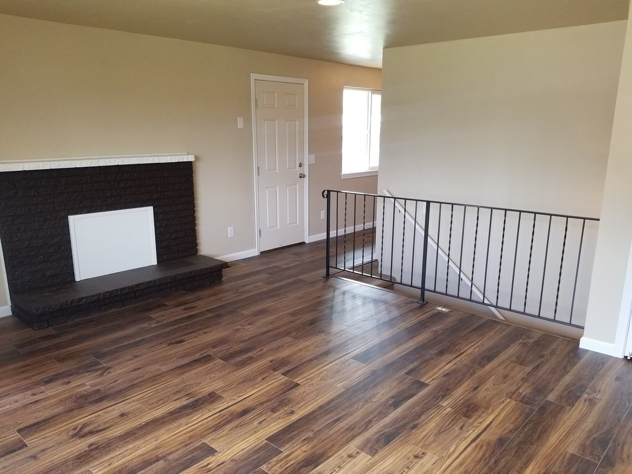 2219 E Central Ave - Photo 3 of 17