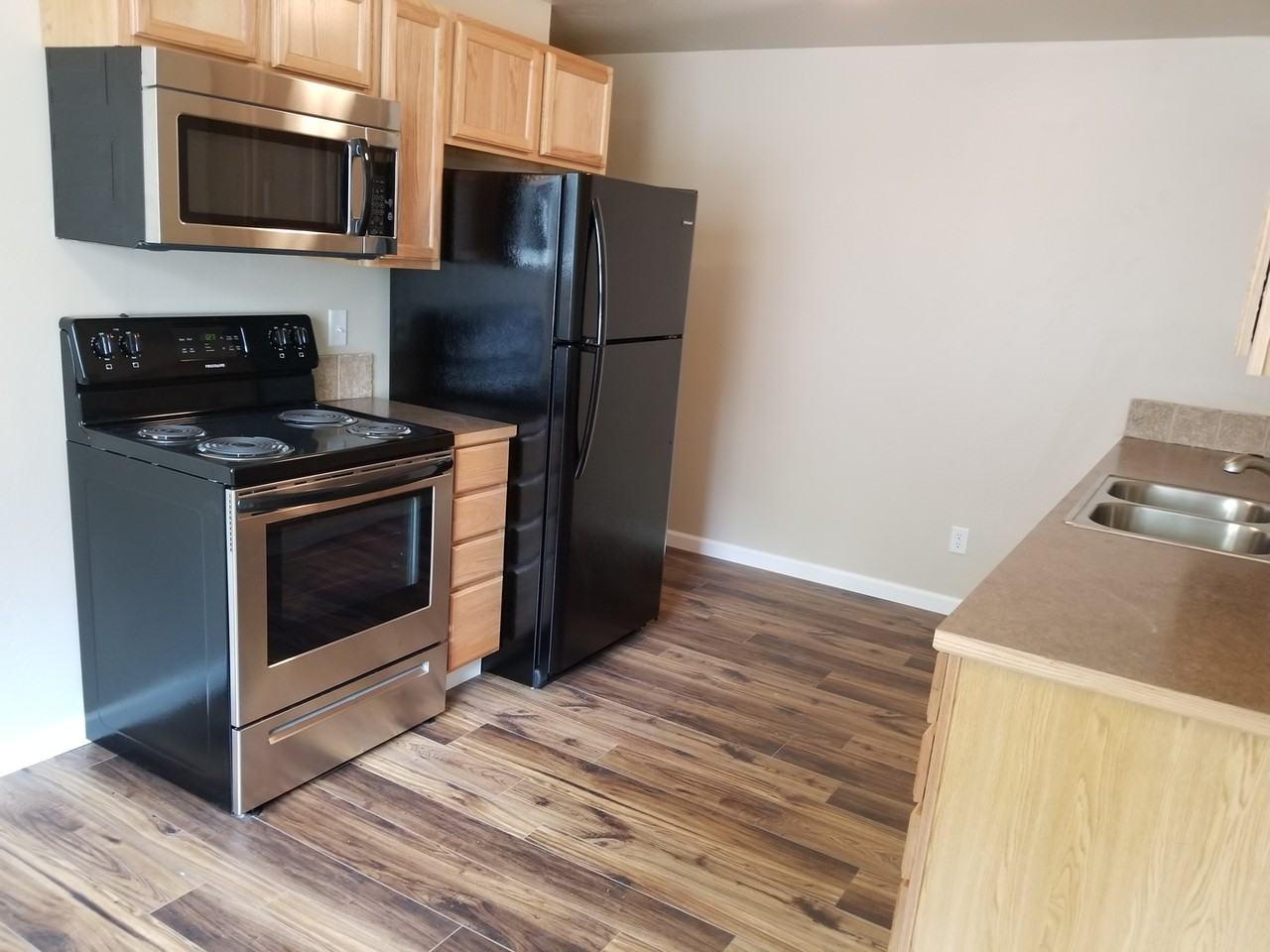 2219 E Central Ave - Photo 5 of 17