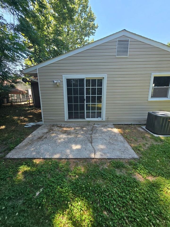 531 N Azalea Rd - Photo 2 of 9