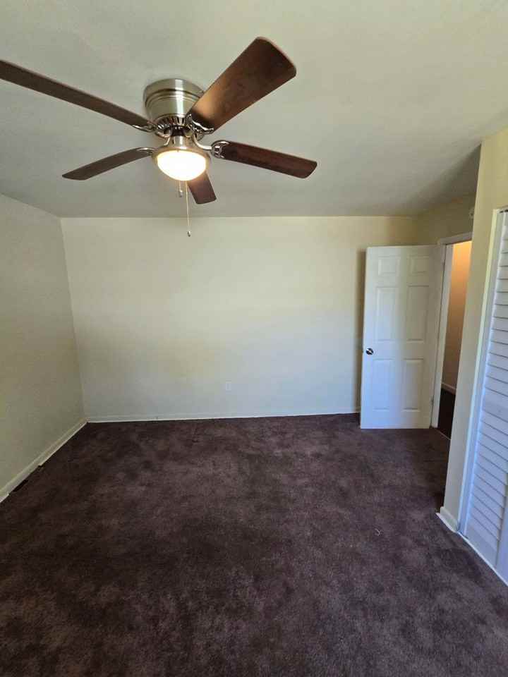 531 N Azalea Rd - Photo 5 of 9