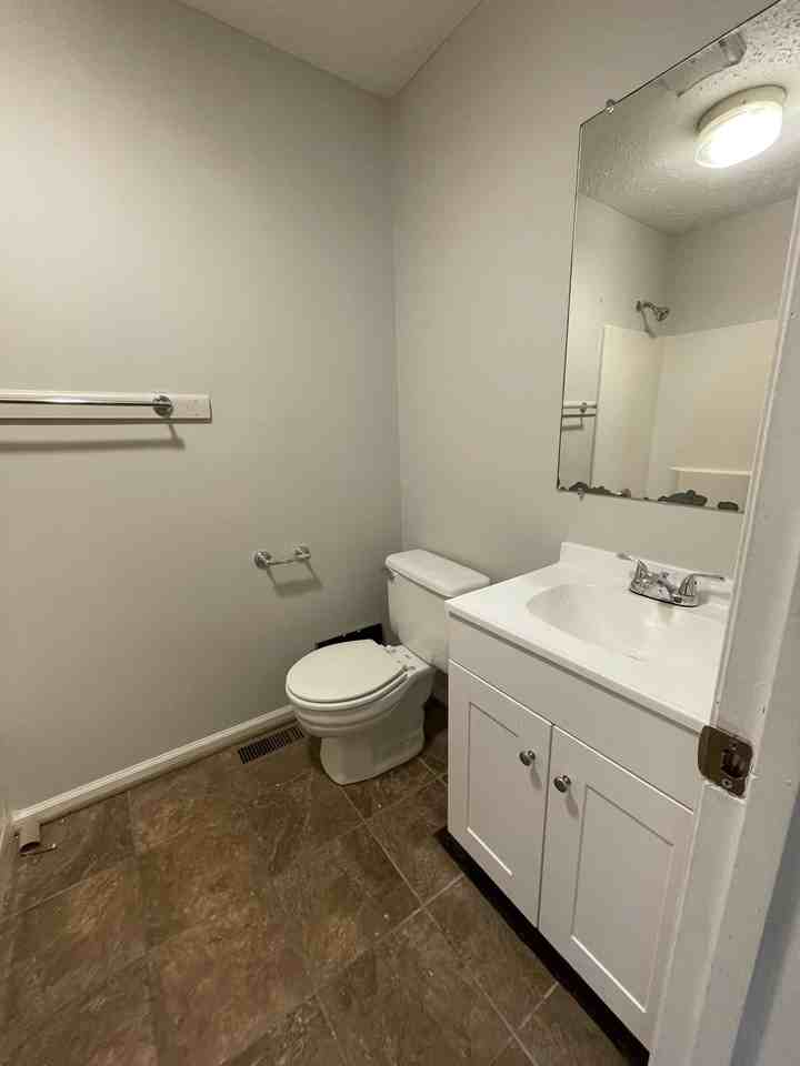 139 Cedar Crest DriveUnit 103 #103 - Photo 5 of 8