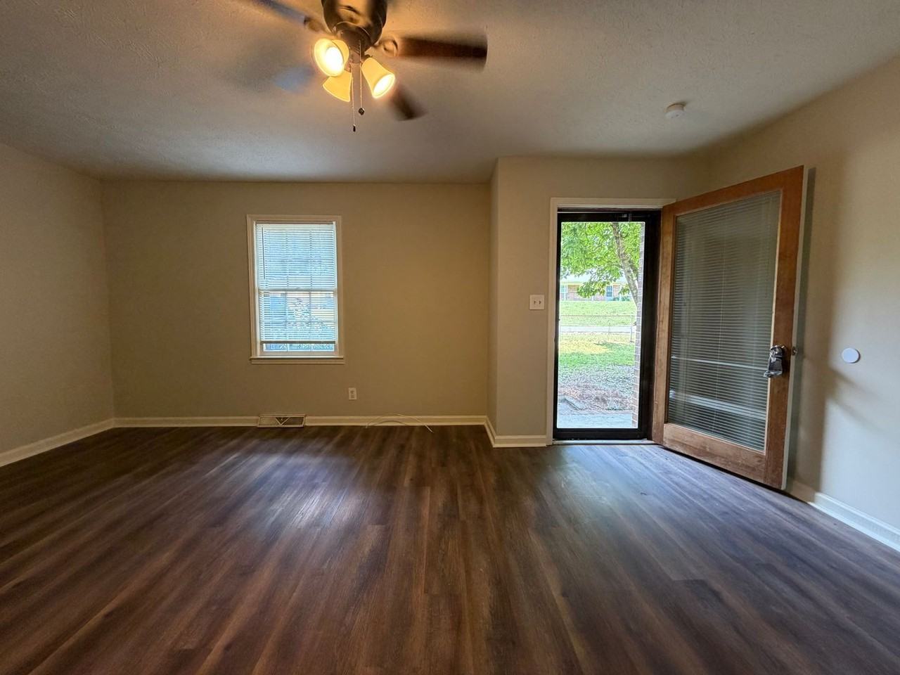 24 Woodberry Dr Se - Photo 5 of 25
