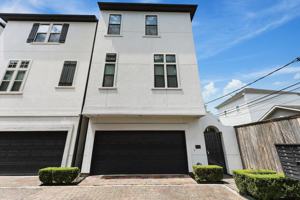featured image of 411 W 17th St #D