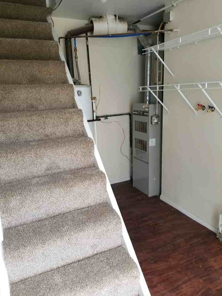 131 N Edgehill Ave - Photo 7 of 9