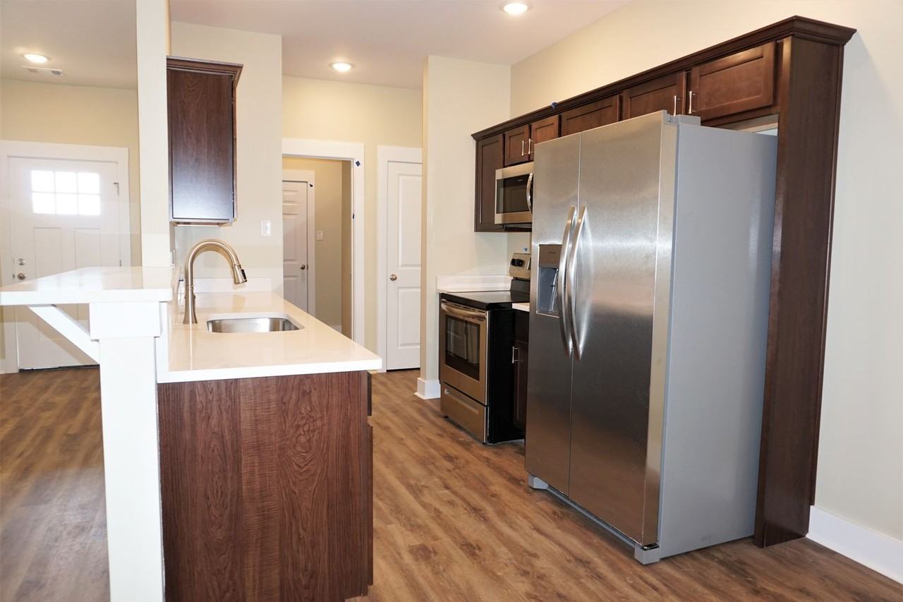 3612 Red Maple Way - Photo 4 of 12