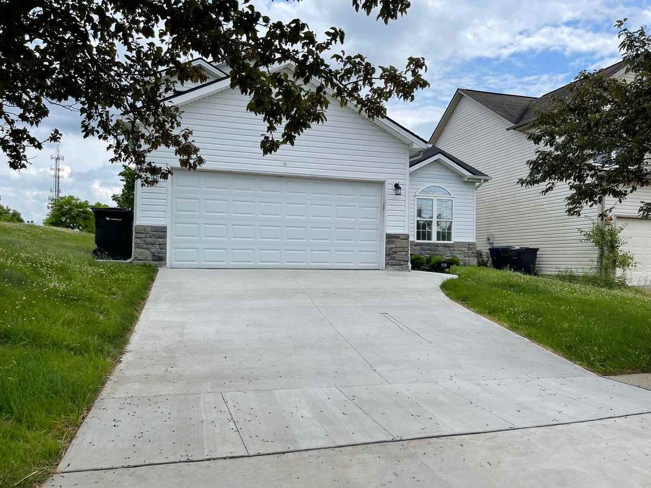 3732 Old Tates Creek Pike - Photo 2 of 31