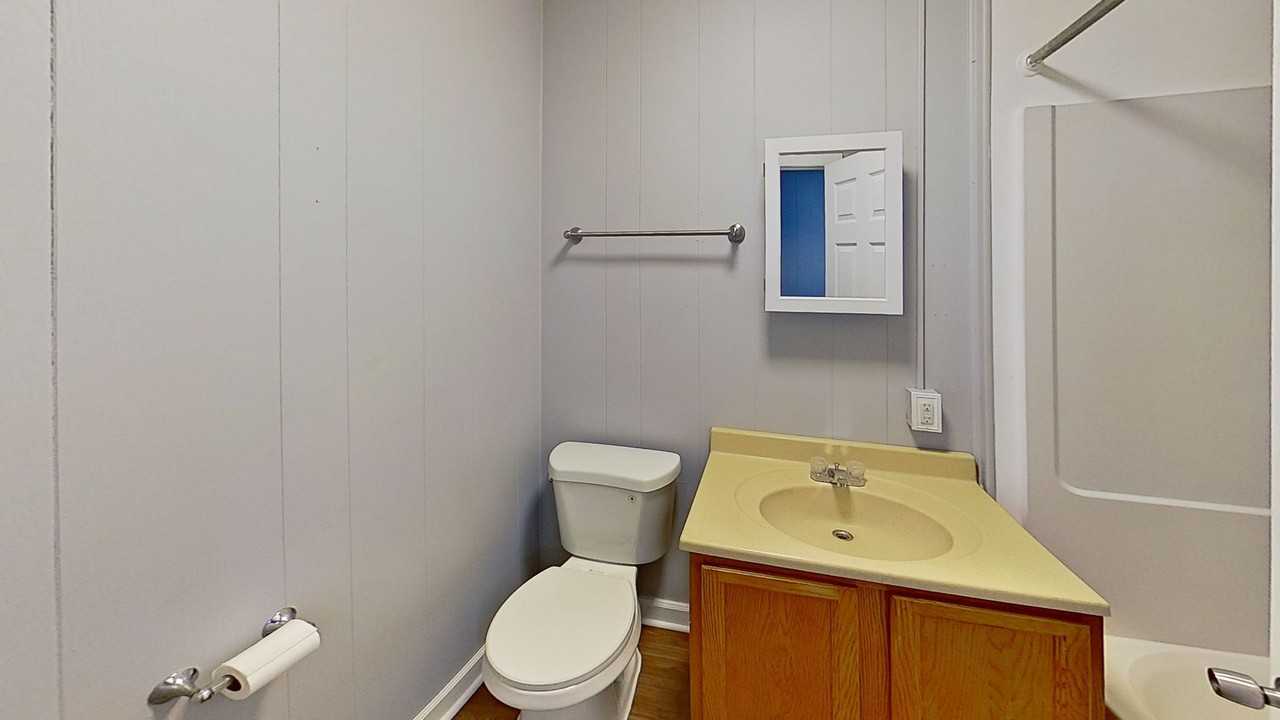121A S Main St - Photo 6 of 8