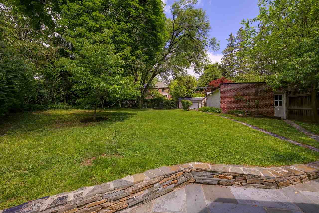 3677 Upton St Nw - Photo 7 of 50