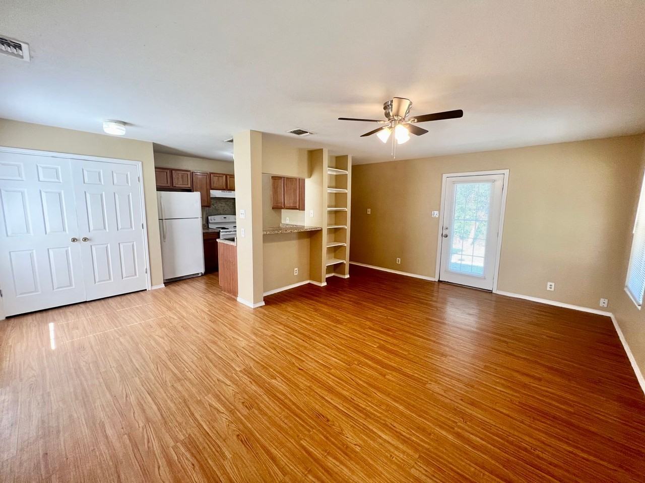 508 Pitts St - Photo 3 of 15
