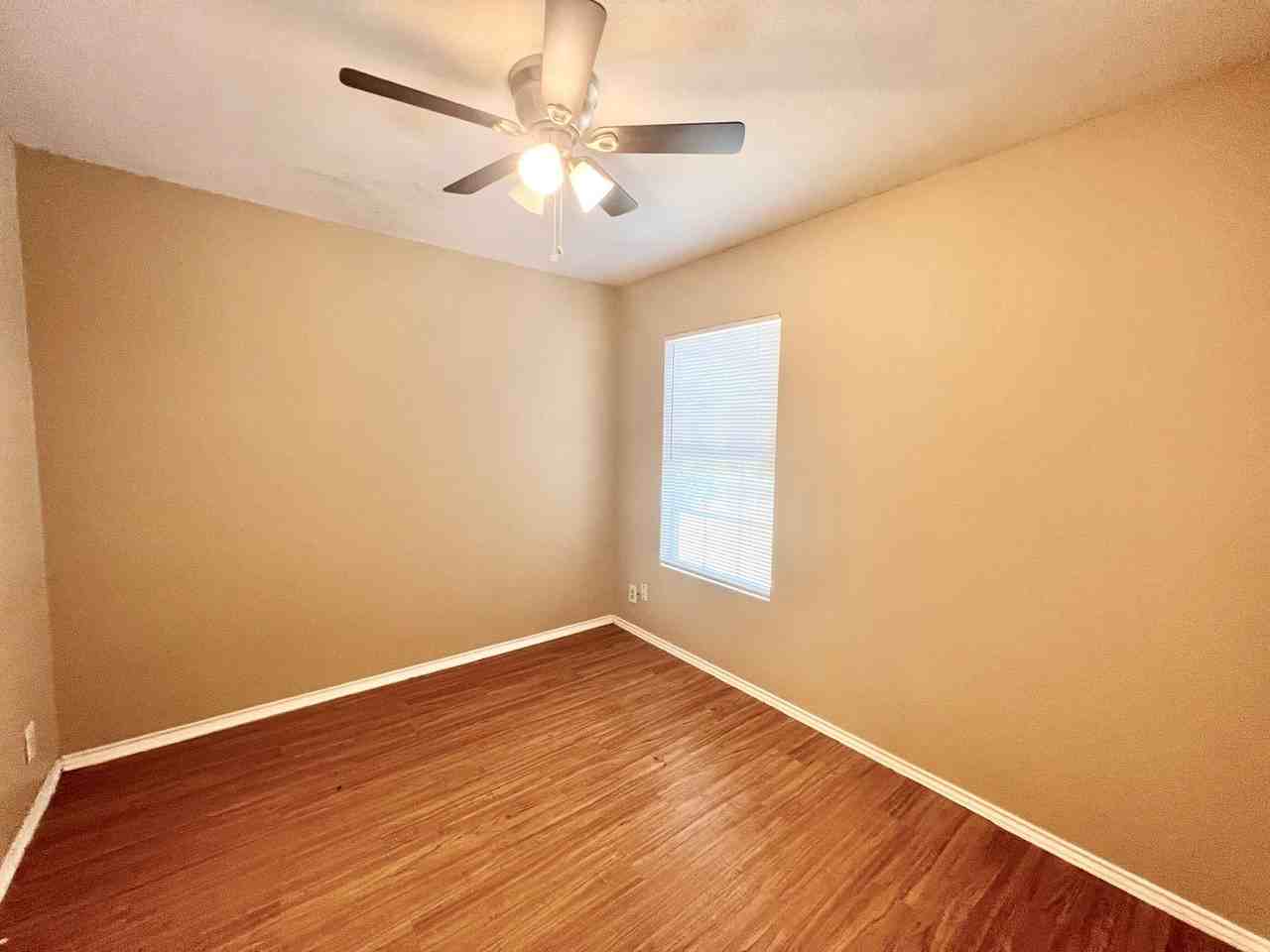 508 Pitts St - Photo 7 of 15