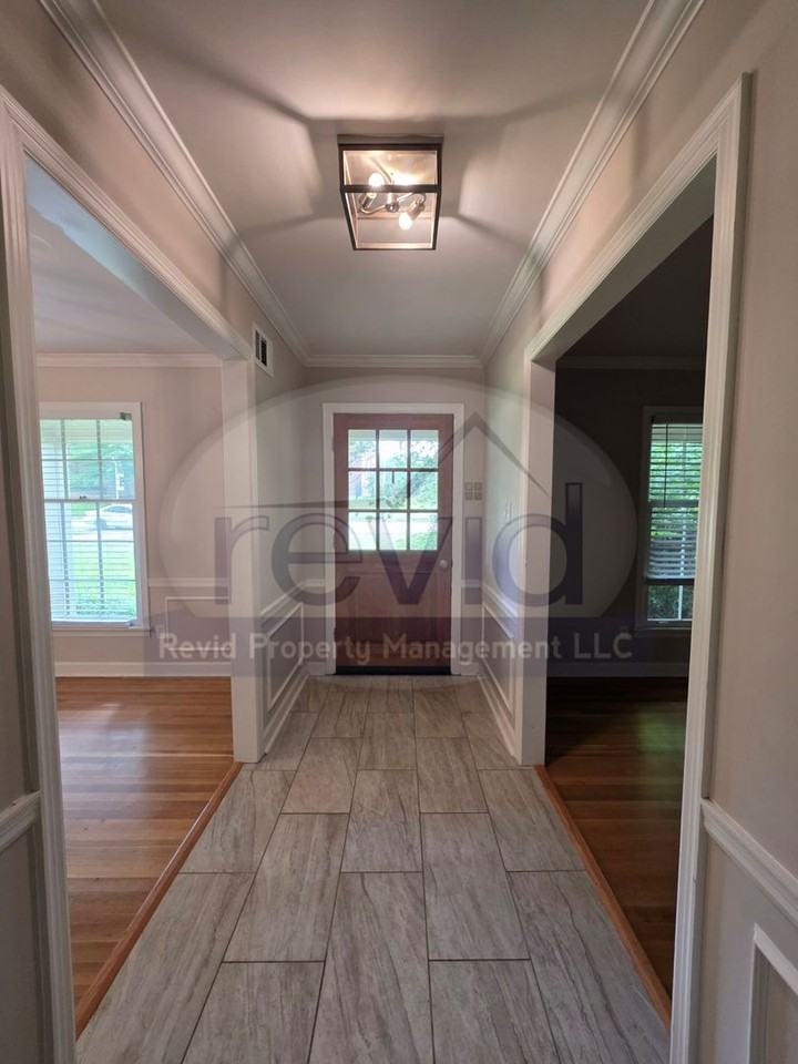 99 Perkins Ext - Photo 5 of 50